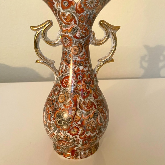 Royal “Burnt Orange” Paisley 55/1640 Decorative 2 Handle Porcelain Vase. - Picture 5 of 7